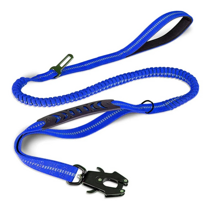K9-Trainer mit Titan-Leine im professionellen Heavy-Duty Einsatz